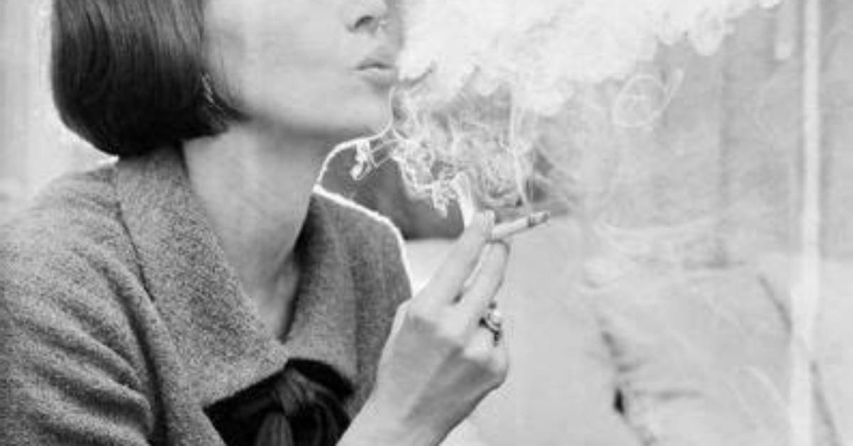 Leslie Caron: Dating, Net Worth, Tattoos, Smoking & Body Measurements