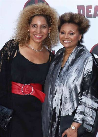 Leslie Uggams Kids Danielle Chambers and Justice Pratt, Family and Net Worth