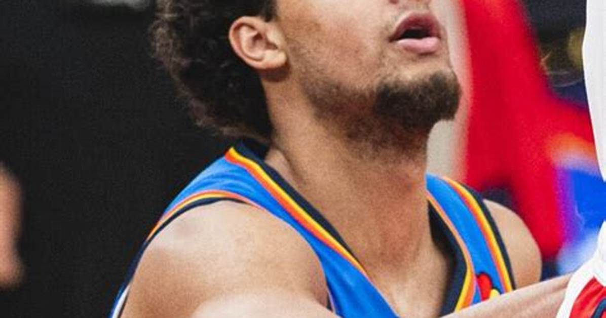 Lester Earl Wife and Family: Jeremiah Robinson Dad Was Also an Athlete