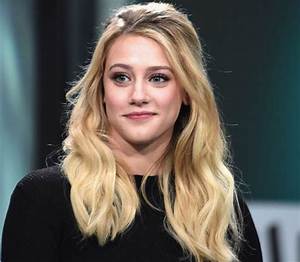 Lili Reinhart Bio, Wiki, Age, Boyfriend, Height, Twin and Cole Sprouse and Net Worth