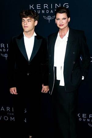 Linda Evangelista Husband Now: Is the Fashion Model Married or Single?
