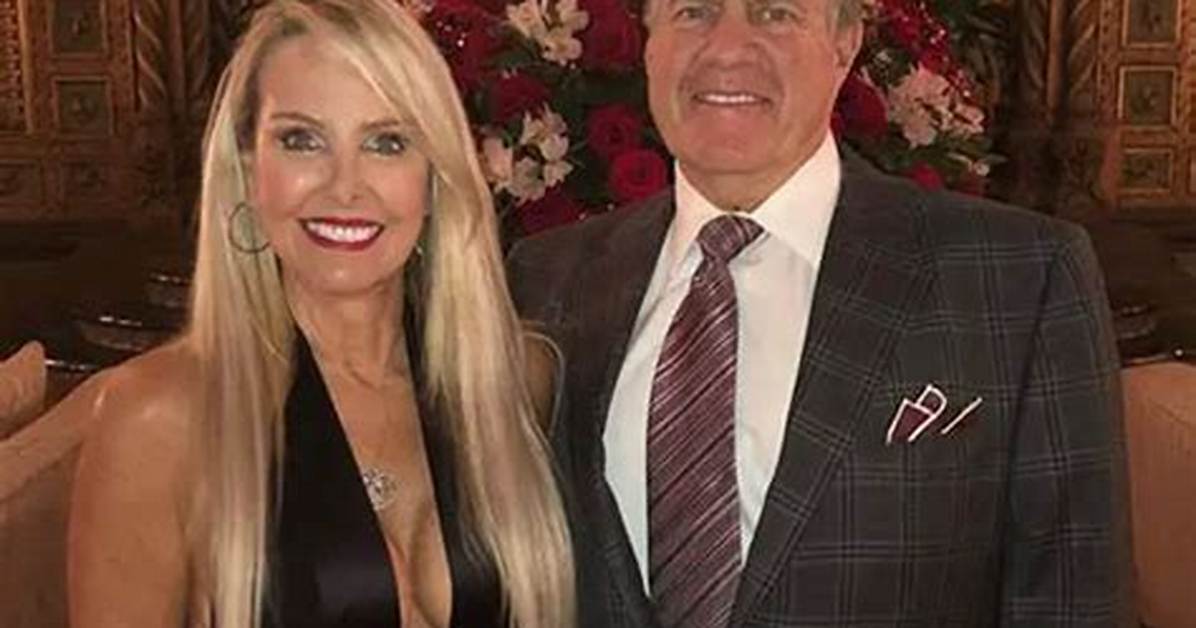 Linda Holliday Biography, Age, Bill Belichick, Twins, Daughters, Net Worth