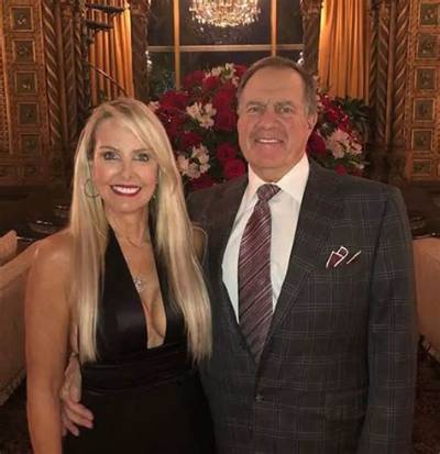 Linda Holliday Biography, Age, Bill Belichick, Twins, Daughters, Net Worth