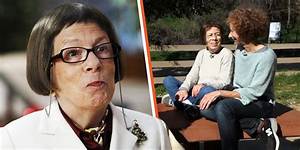 Linda Hunt: Wife, Net Worth, Tattoos, Smoking & Body Measurements