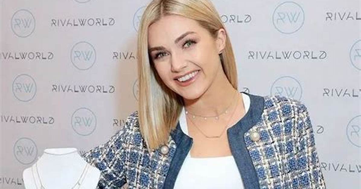 Lindsay Arnold’s Net Worth, Age, Height, Weight, Husband, Kids, Bio-Wiki