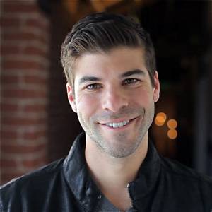 Lindsay Becker: Who Is Marc Becker‘s Wife?