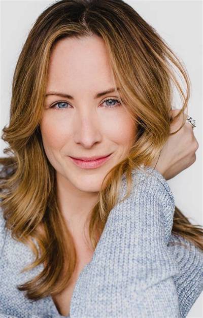 Lisa Durupt (Actress) Wikipedia, Bio, Age, Height, Weight, Boyfriend, Net Worth, Family, Career, Facts