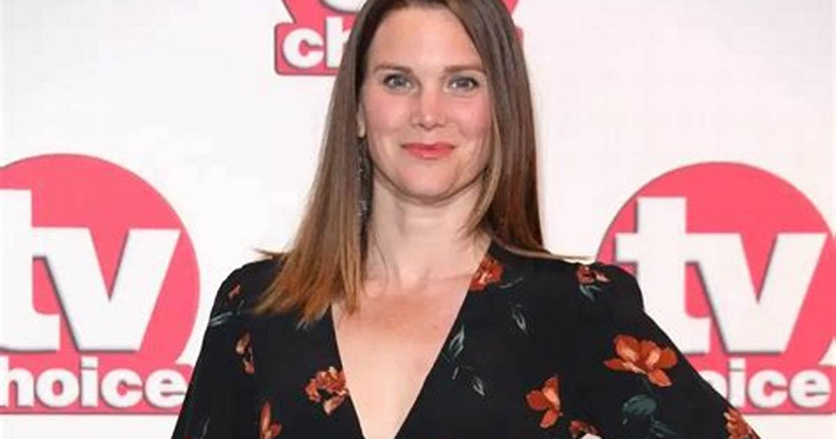 Liz White Bio, Wiki, Age, Height, Education, Wife, Family, Career and Net Worth