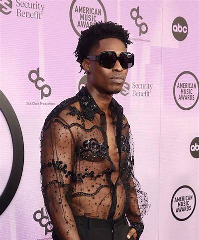 Lucky Daye Biography: Wife, Age, Songs, Net Worth, Height, Albums, Kids, Concert