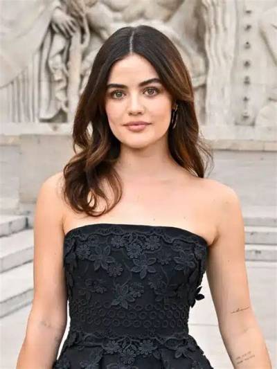 Lucy Hale Height, Weight, Age, Wiki, Biography, Net Worth