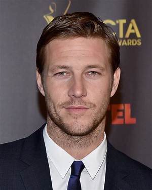 Luke Bracey Bio, Wiki, Age, Height, Education, Wife, Career and Net Worth