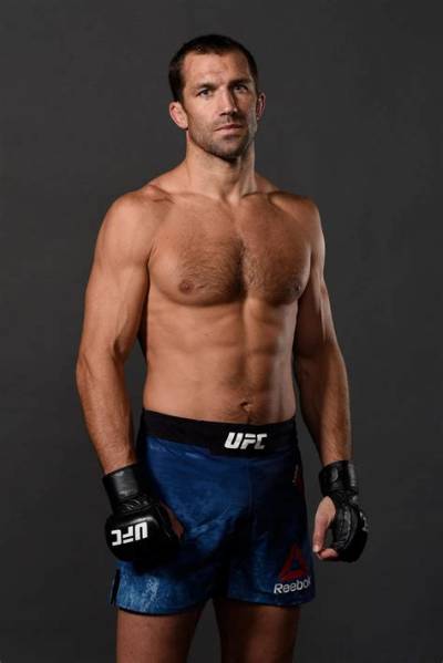 Luke Rockhold Age, Wiki, Biography, Wife, Children, Salary, Net Worth, Parents