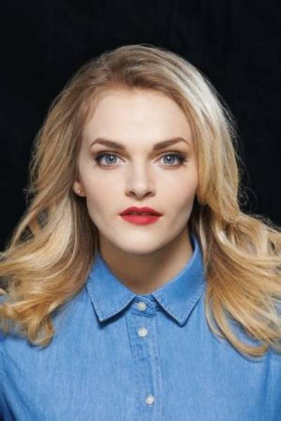 Madeline Brewer: Dating, Net Worth, Tattoos, Smoking & Body Measurements