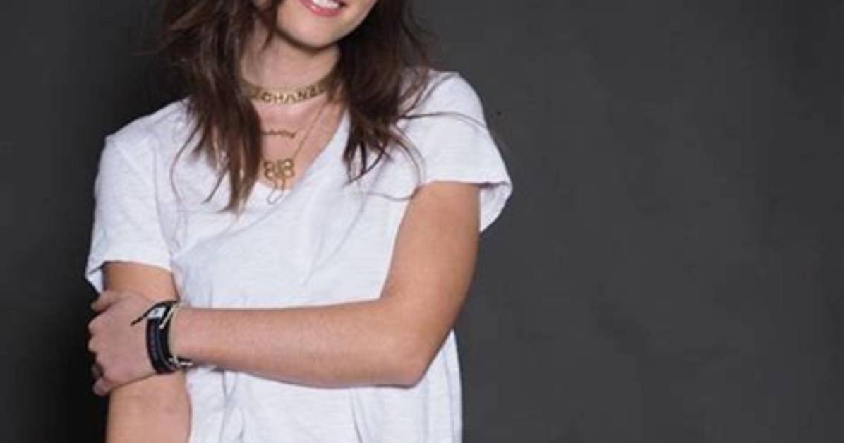Madeline Carroll: Single, Net Worth, Tattoos, Smoking & Body Measurements