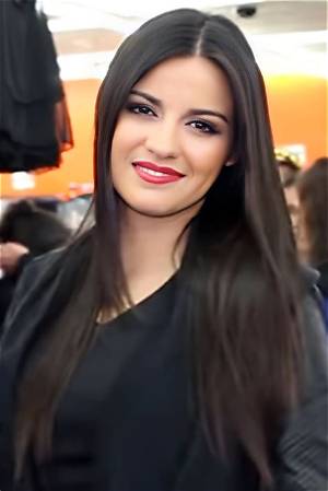 Maite Perroni Age, Wiki, Biography, Height in Feet, Husband, Dating, Net Worth