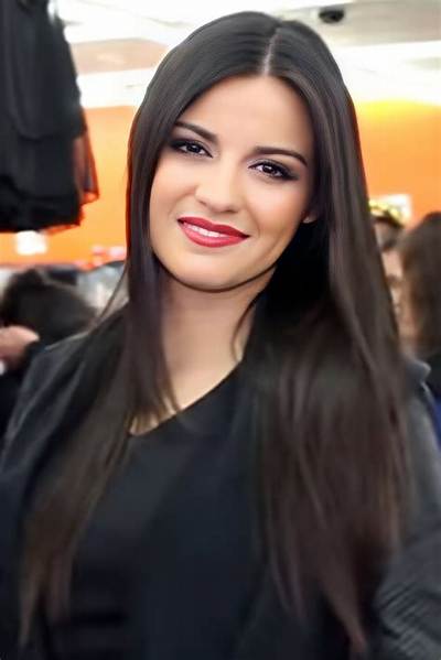 Maite Perroni Age, Wiki, Biography, Height in Feet, Husband, Dating, Net Worth