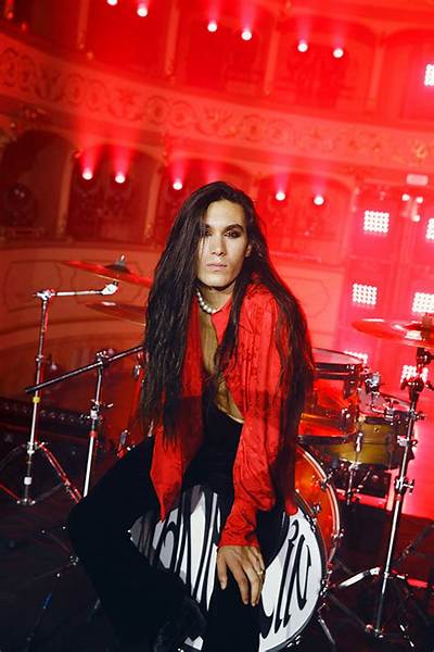 Maneskin Drummer Ethan Torchio Partner and Wiki: Who Is He Dating?