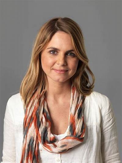 Mariana Van Zeller Bio, Wiki, Age, Family, Husband, National Geographic Channel and Net Worth
