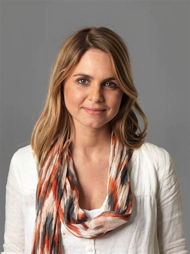 Mariana Van Zeller Bio, Wiki, Age, Family, Husband, National Geographic Channel and Net Worth