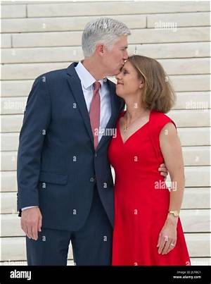 Marie Louise – Facts About the Daughters & Family of Neil Gorsuch’s Wife