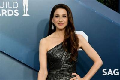 Marin Hinkle Biography, Age, Actor, Net Worth, Husband, Movies, Tv Shows