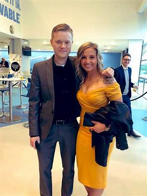 Mark Goldbridge Wife: Is Mark Goldbridge Married?