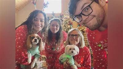 Mary Mouser Parents – Tina Mouser and Scott Mouser Age Difference