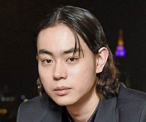 Masaki Suda Bio, Age, Height, Family, Wife, Net Worth, Movies and Tv Shows