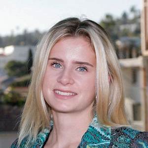 Mason Olivia Grammer Bio, Wiki, Age, Height, Husband, Family, College and Net Worth.