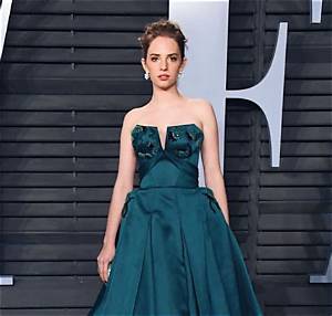 Maya Hawke (Actress) Wiki, Bio, Age, Height, Weight, Body Stats, Net Worth, Ethnicity, Early Life, Facts