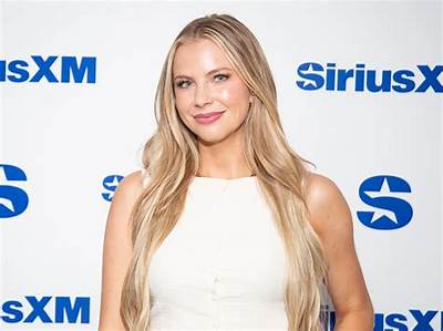 Mayci Neeley Biography, Age, Youtube, Husband, Blog, Net Worth, Abuse
