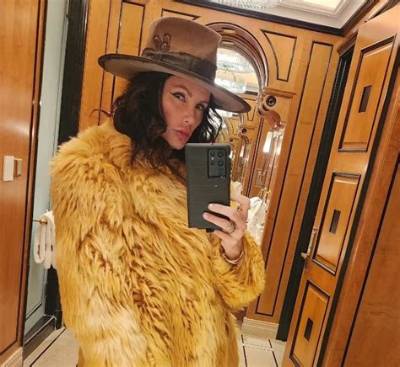 Meegan Hodges Height, Weight, Net Worth, Age, Birthday, Wikipedia, Who, Nationality, Biography