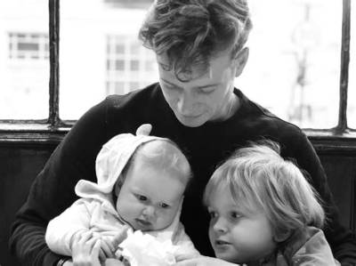 Meet Actor Ed Speleers Family on Instagram and Explor His Wife and Net Worth