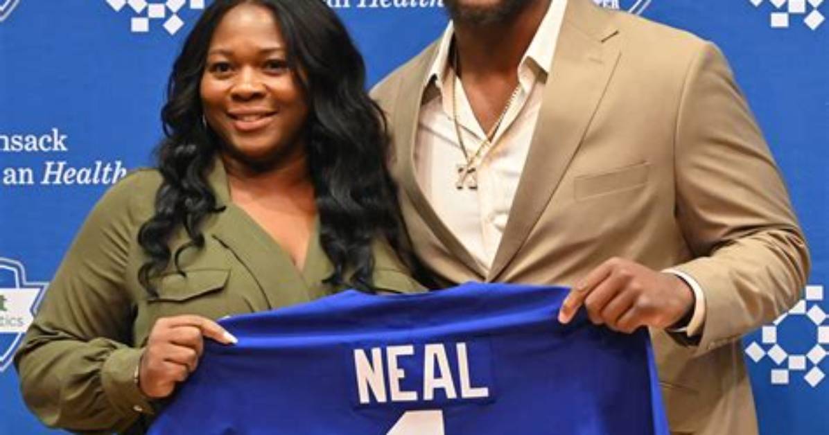 Meet Evan Neal Parents Eddie and Sheila Neal- Does the Nfl Draft Have a Girlfriend?