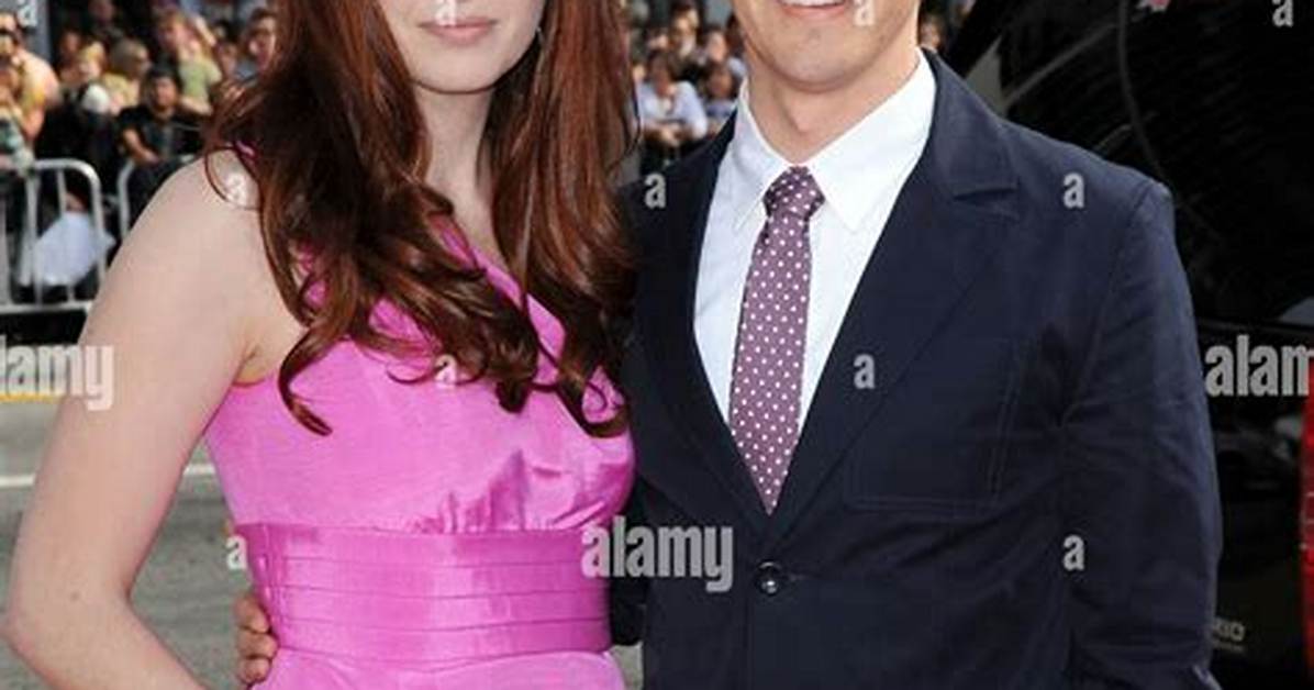 Meet Jorma Taccone Wife Marielle Heller Married Life and Age Gap