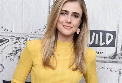 Melissa Roxburgh Ethnicity – Is She Canadian? Religion and Family