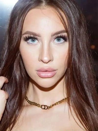 Melissa Stratton Height, Weight, Net Worth, Age, Birthday, Wikipedia, Who, Instagram, Biography