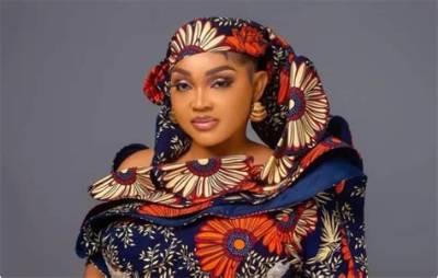 Mercy Aigbe Bio, Age, Husband, Daughter Age, Fashion Style and Movies