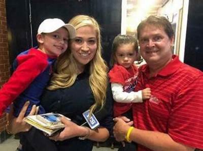 Meredith Marakovits Bio, Age, Family, Husband, Yes, Ny Yankees, Salary