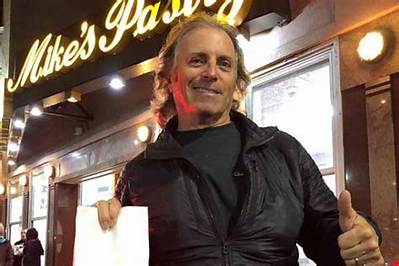 Michael Greenburg Net Worth: Bio, Wiki, Age, Family, Wife, Daughter and Salary