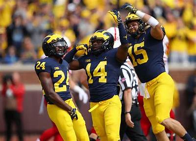 Michigan Wolverines: Who Are James and Christin Corum? Blake Corum Parents Age Gap and Family Ethnicity