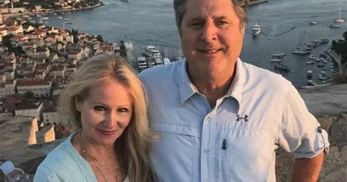 Mike Leach Is Married to Wife: Sharon Leach. Kids.
