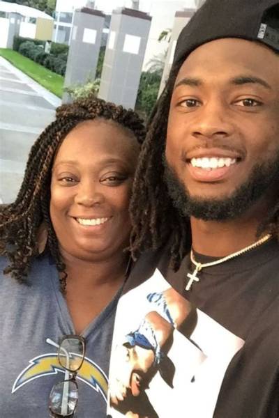 Mike Williams Parents: Who Are His Mother and Father?