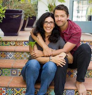 Misha Collins: Wife, Net Worth, Tattoos, Smoking & Body Facts
