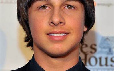 Mitch Holleman Bio, Wiki, Age, Height, Wife, Today, and Net Worth