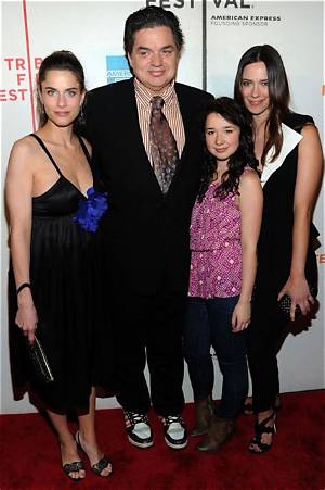 Molly June Benioff Bio, Wiki, Age, Height, Husband, Father, Mother, Siblings and Net Worth