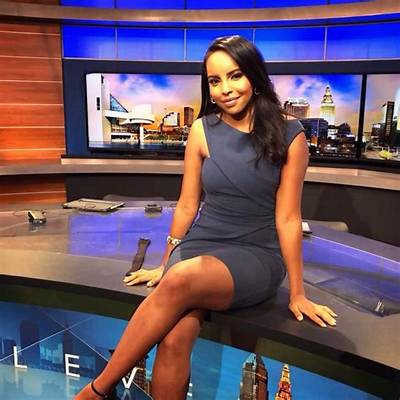 Mona Kosar Abdi Bio, Wiki, Age, Parents, Husband, Somali, Salary, and Net Worth.