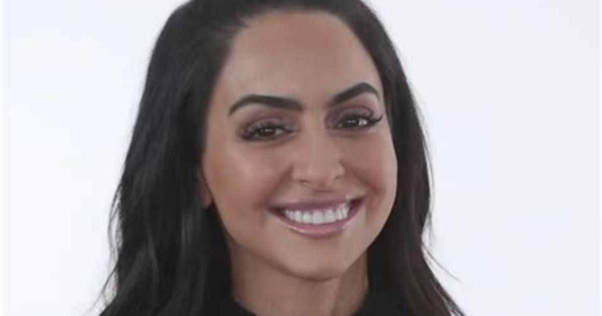 Monika Blunder Age, Primer, Makeup Tutorials, Height, Married, Boyfriend