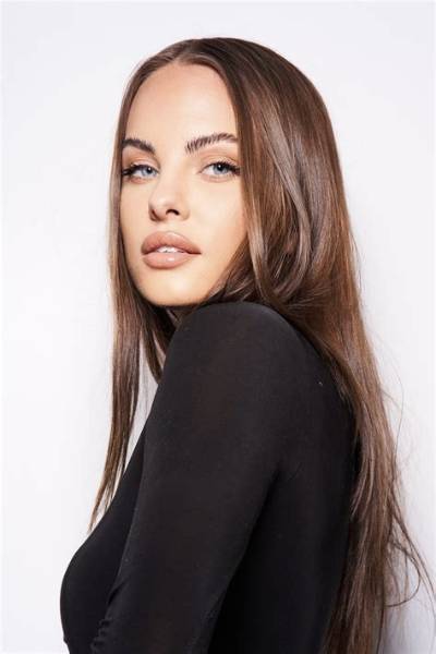 Montanna Gillis a California Christmas: Age, Wiki, Biography, Boyfriend and Instagram