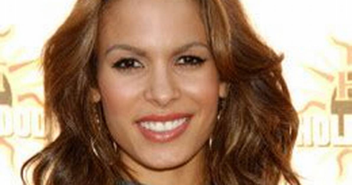 Nadine Velazquez Net Worth, Bio, Wiki, Age, Height, Husband, and Family